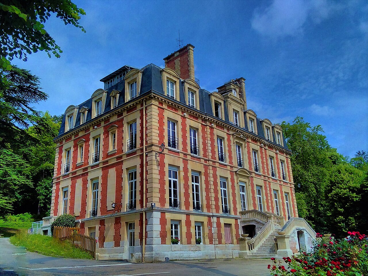 Tournebut CCEMS siège 2016 06 29.jpg