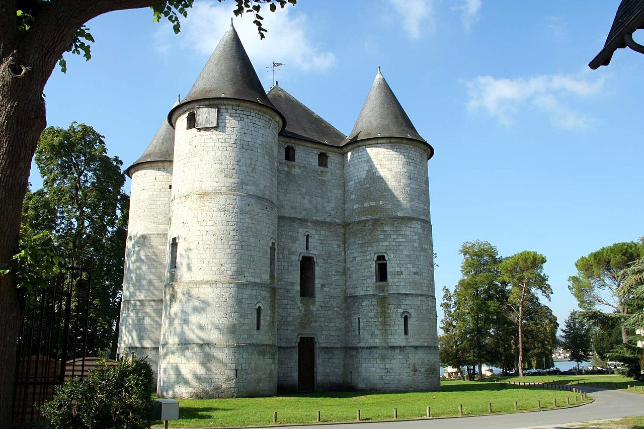 Vernon - Les Tourelles01.jpg